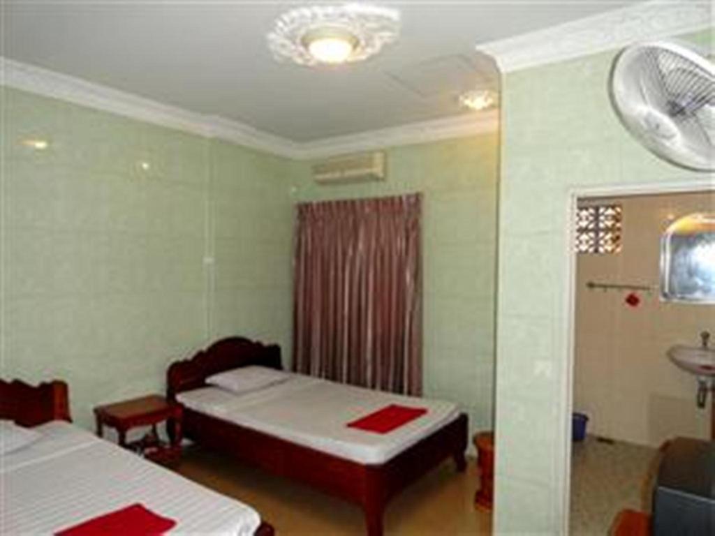 Lucky 1 pensión Phnom Penh Exterior foto
